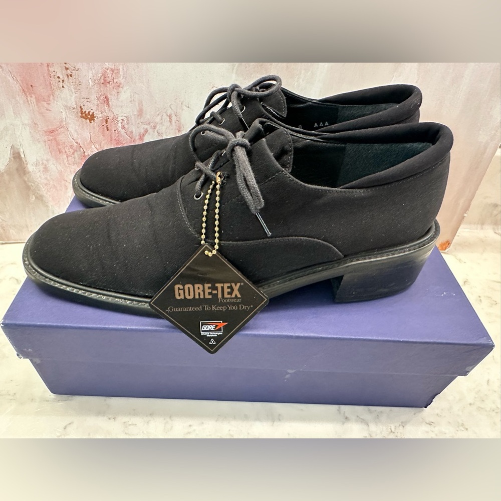 Stuart Weitzman Gore-Tex Black Oxford Lace Up Shoes Made in Spain Womens‎ 8 AAA